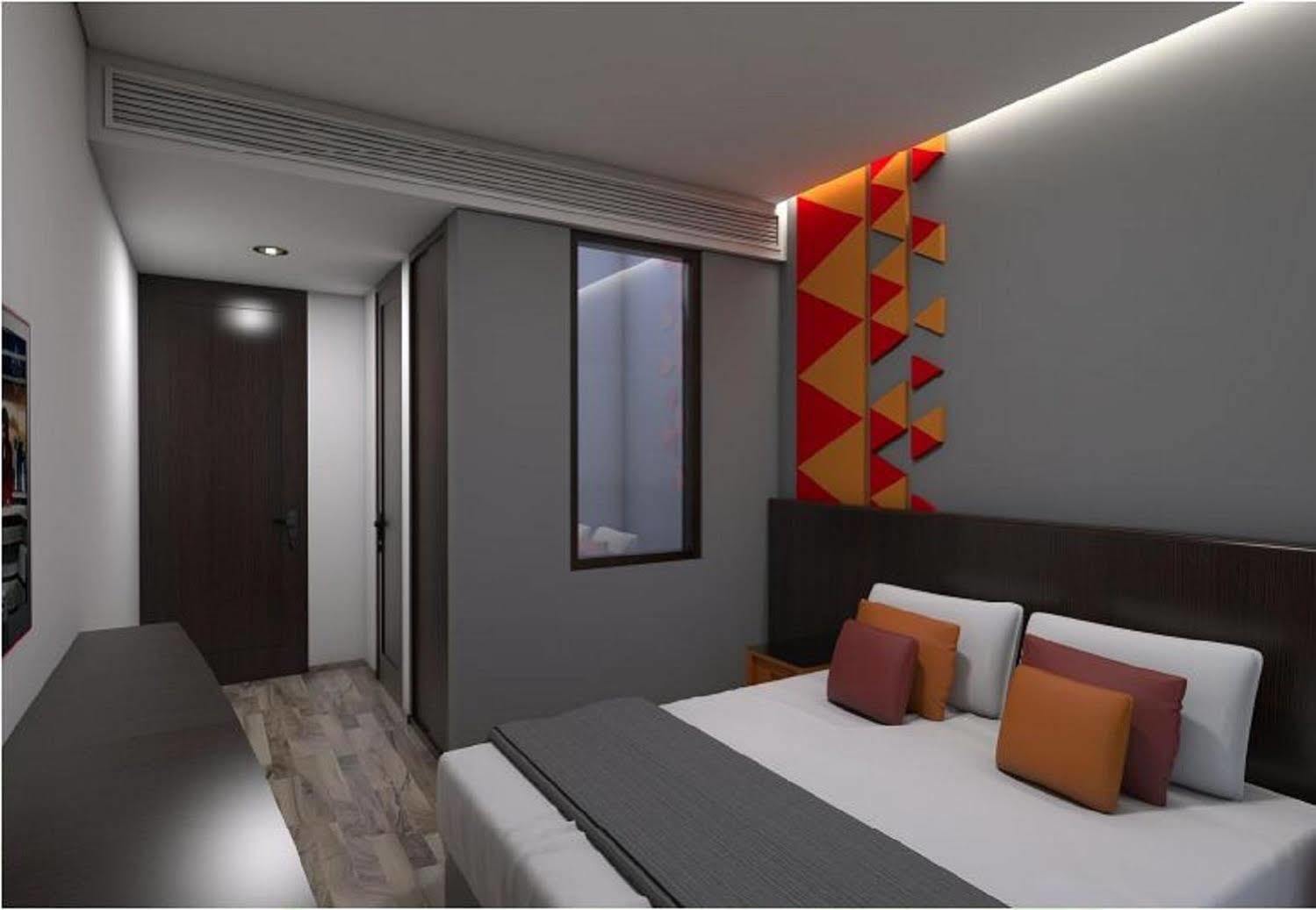Front One Hotel Pamekasan Madura Ngoại thất bức ảnh